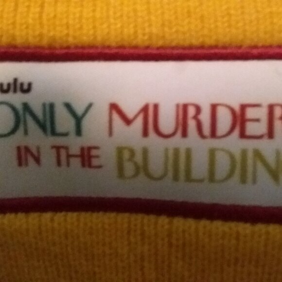 Selena Gomez styled ''Only Murders In The Building'' knitted cap - Picture 3 of 5